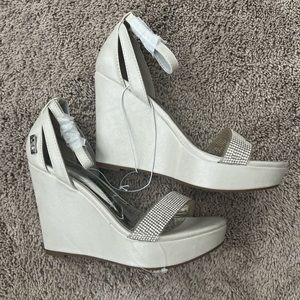 🆕 SUGAR WOMEN’S RHINESTONE WEDGE SANDALS SIZE 7,5